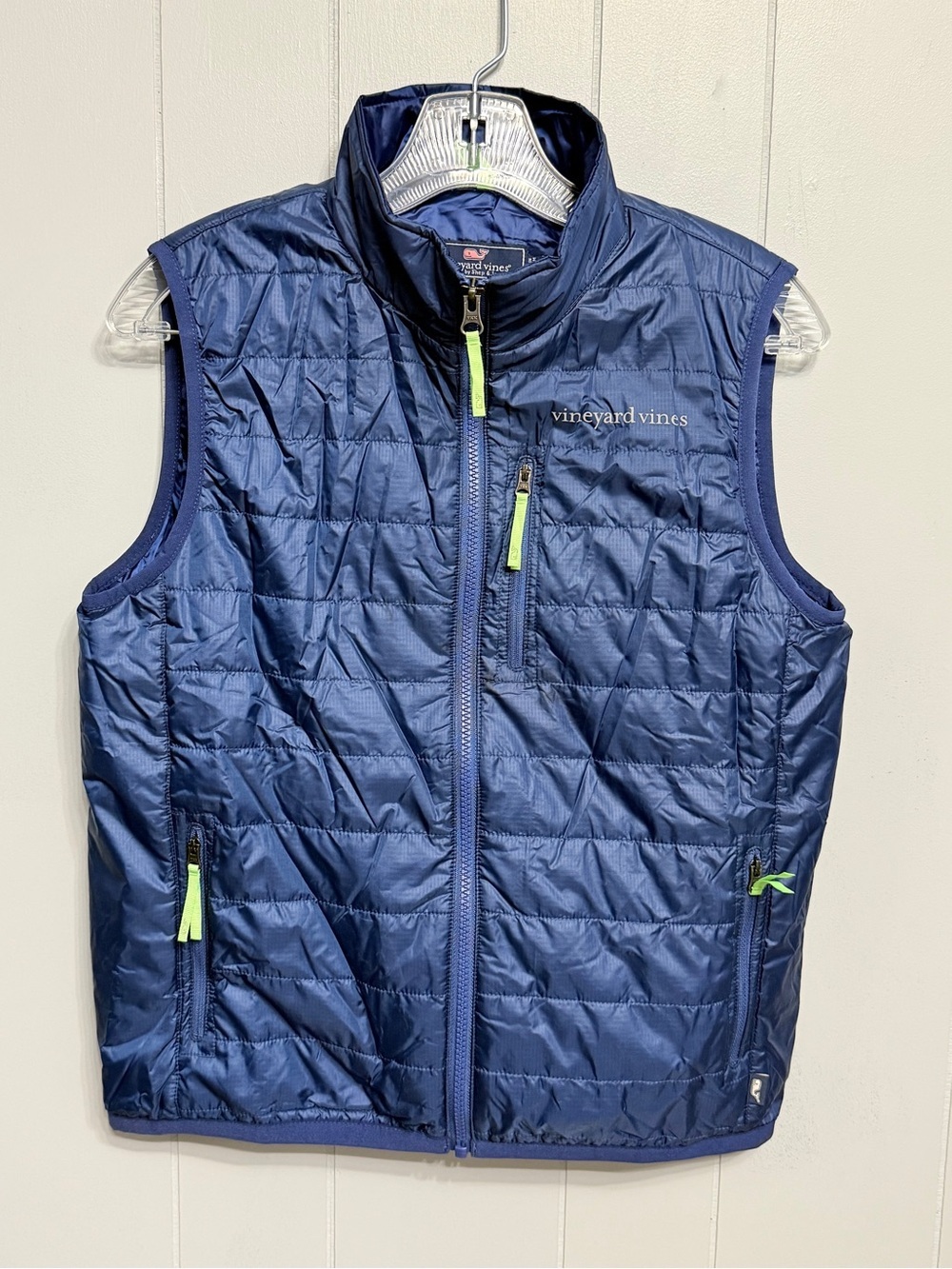 NWOT Vineyard Vines Kids Navy Quilted Puffer Vest with Neon Accents (L 16 )